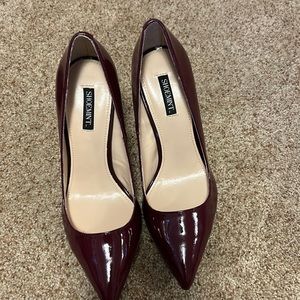 NEVER WORN Shoemint Gelareh Heel